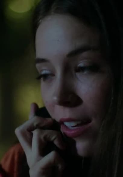 Póster de S01:E01 - Somebody's Watching