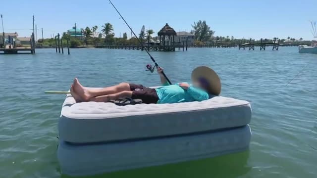 S03:E05 - Houseguests From Hell