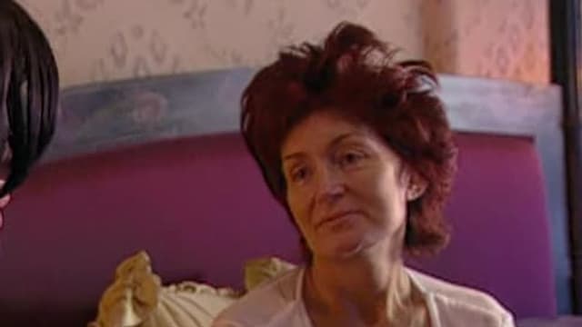 S02:E08 - It's a Hard Knock Life