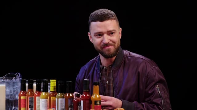 S11:E09 - Justin Timberlake Cries a River While Eating Spicy Wings