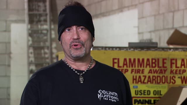 S06:E08 - Blinged Out Blazer