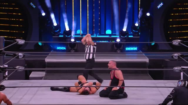 S03:E02 - New Year's Smash 2021 Night 2
