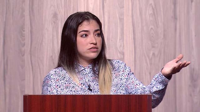 S01:E09 - Anniversary Blowout