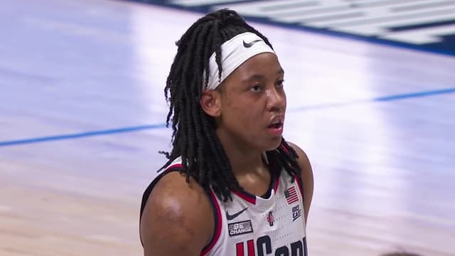 S2024:E01 - #15 Notre Dame at #8 UConn (01/27/24)