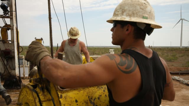 S05:E08 - Showdown at Big Dog