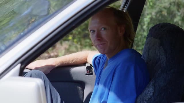 S07:E04 - Crying Husband