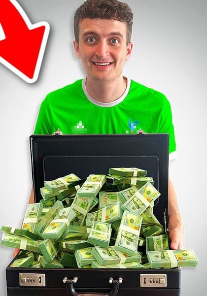 Affiche de S01:E07 - I Played in a PRO Football Tournament, WIN = $1,000,000!