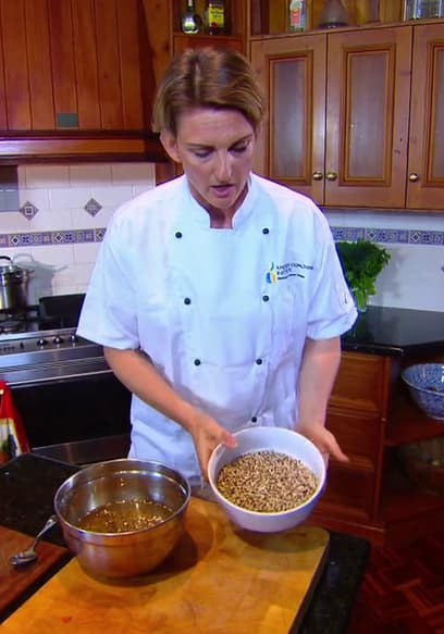 S01:E16 - Why Is Quinoa a Superfood poster
