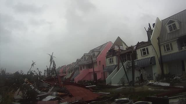 S01:E04 - Cat 5 Emergency