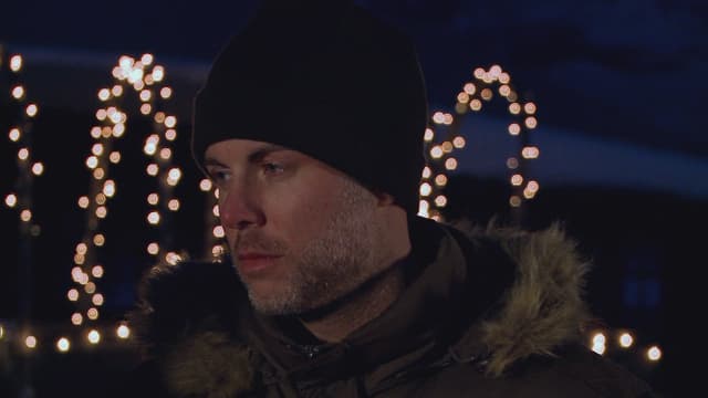 S02:E05 - Honeymoons