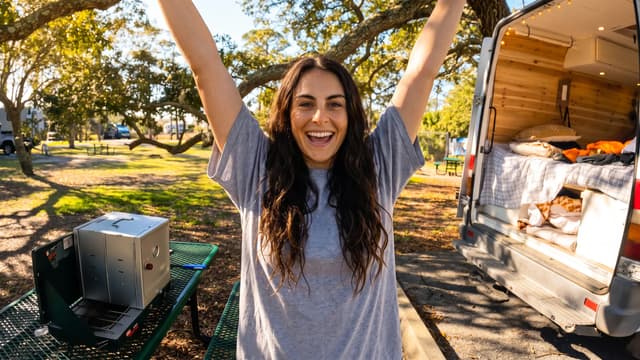 S01:E05 - Ocean Solitude: A Van Life Story