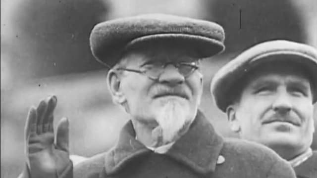 S01:E03 - Russia Attacked