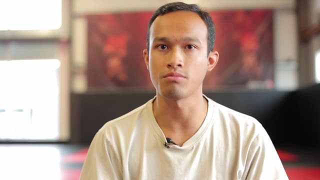 S01:E22 - Fight Sport - Fighter Profile: Sambath Khun