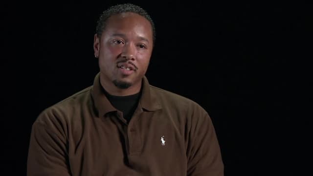 S05:E01 - Got to Hide Out in Suburbia