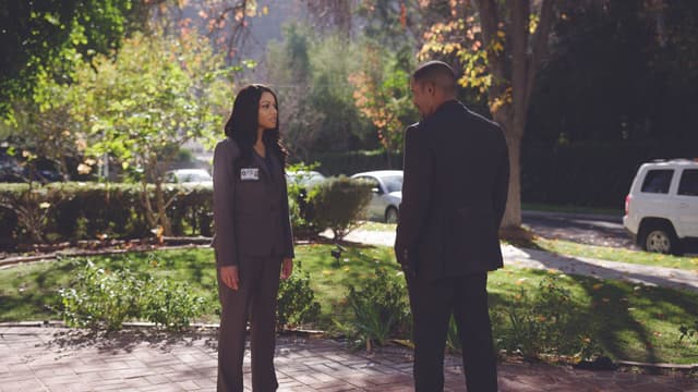 S01:E02 - The Traitor Within