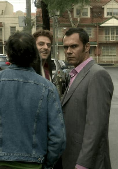 S01:E03 - Lie Down With Dogs poster