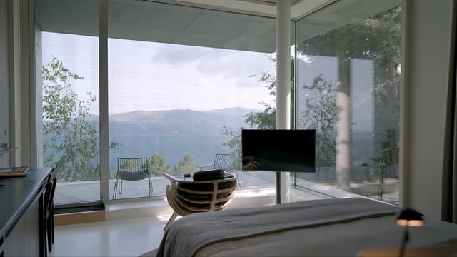 S01:E09 - Casa De São Lourenço (Portugal)