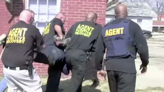 S01:E11 - Episode 11