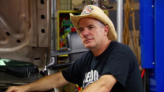 S08:E01 - Where the Streets Have No Name