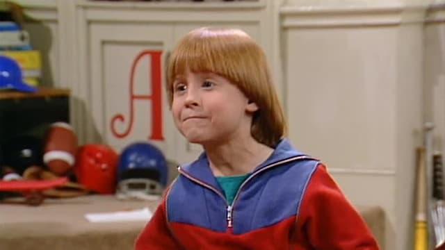 S07:E722 - Beauty Is in the Eye of Arnold