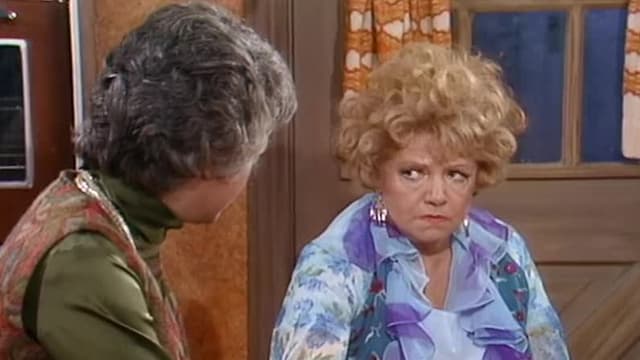 S05:E503 - Bert Moves In