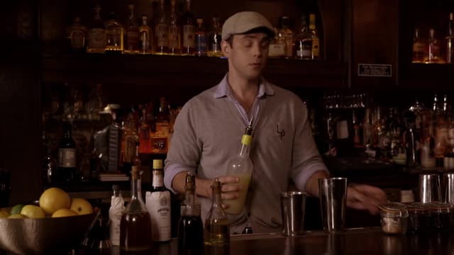 S01:E04 - Whiskey & Absinthe