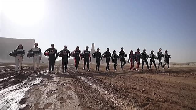 S2025:E01 - Desert X Prix I