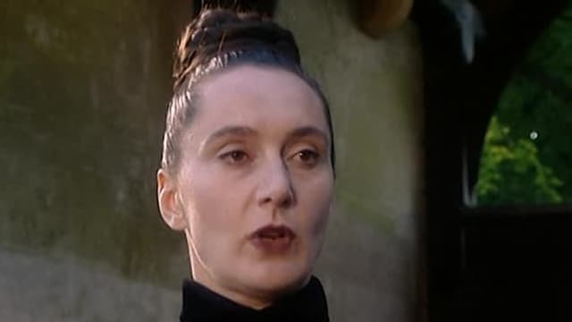 S02:E01 - Old Hats and New Brooms