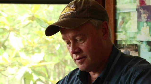 S01:E04 - Bathtub Update / Rustic Cabin Décor / Winter Weatherizing