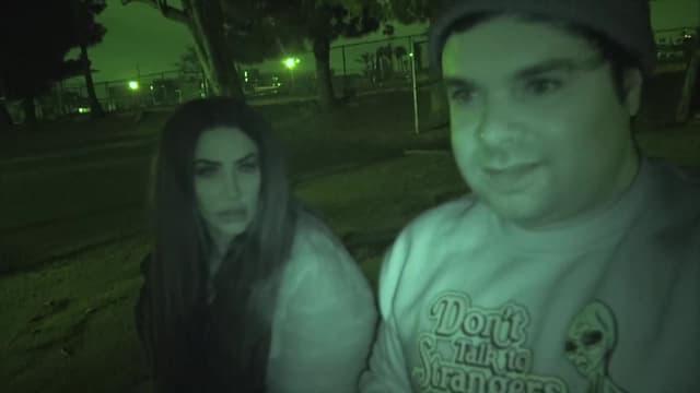 S01:E01 - The School