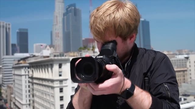 S01:E08 - Switzerland