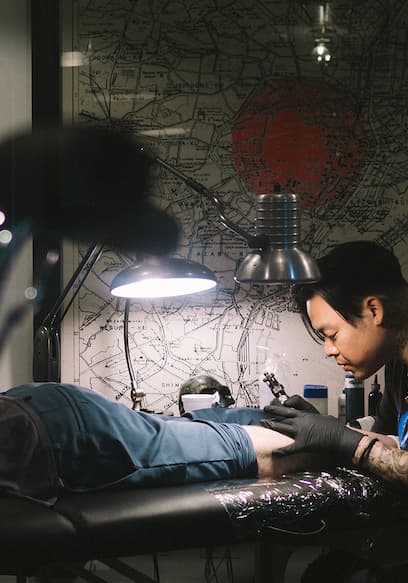 S02:E05 - The Most Sought After Tattooer, Dr. Woo poster