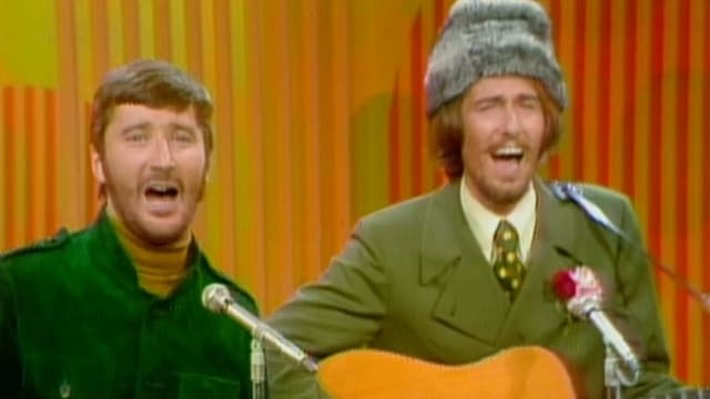 S01:E07 - Classic Love Songs