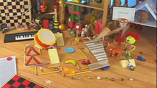 S02:E03 - A Marble Maze Craze/Toys That Roam