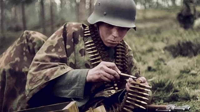 S01:E15 - The Three Fronts