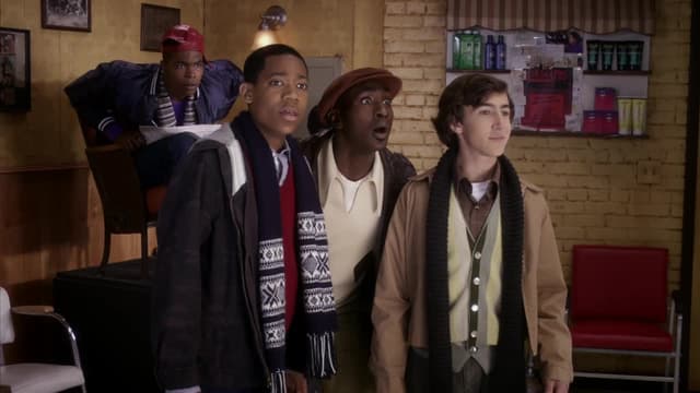 S04:E13 - Everybody Hates Fake IDs