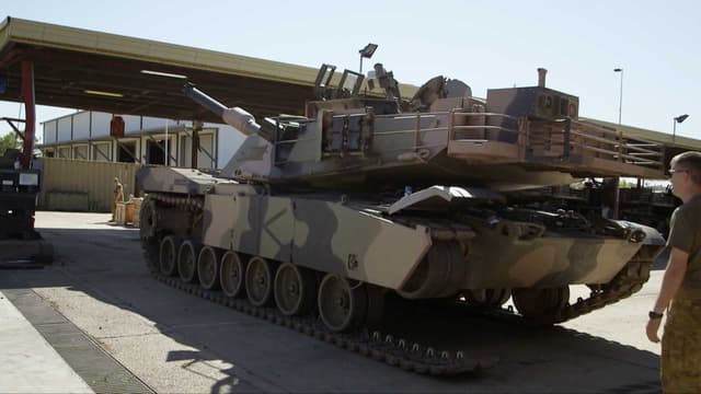 S02:E04 - Back on Track