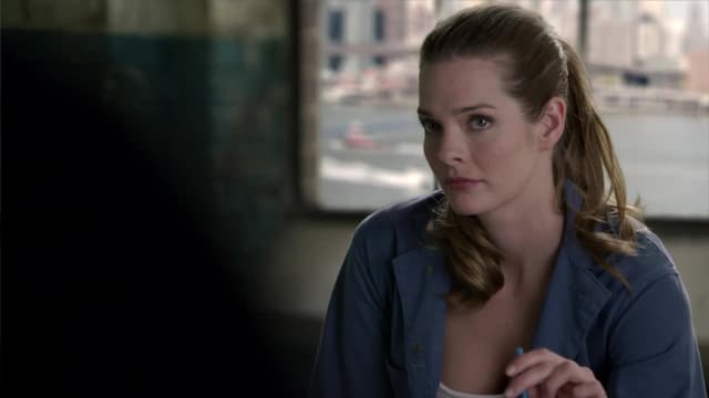 S01:E01 - Pilot