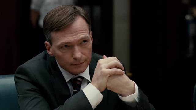 S01:E11 - Chapter Eleven