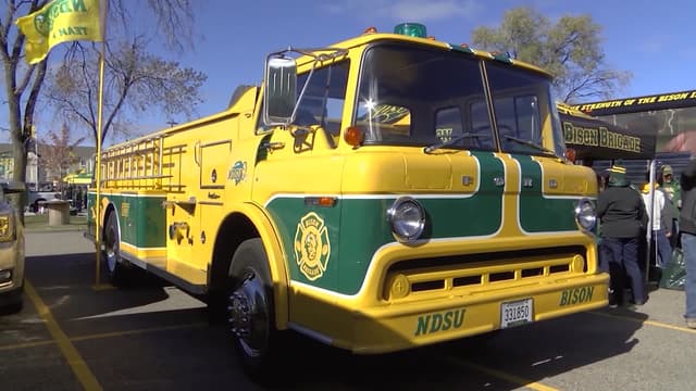 S01:E01 - The Hudson Hornets