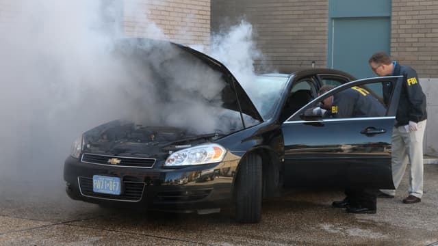 S01:E05 - Cazar a Charlie