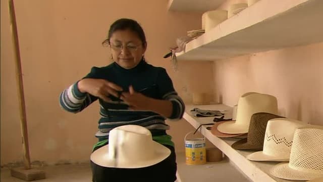 S09:E02 - Hats and More