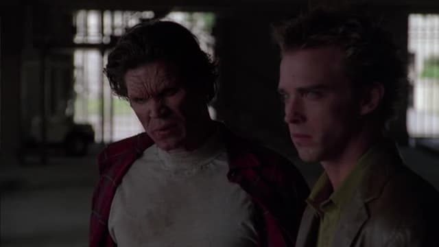 S03:E01 - Heartthrob