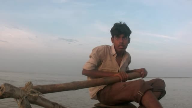 S01:E11 - Bangladesh