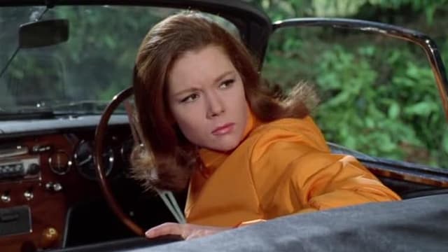 S05:E06 - The Winged Avenger