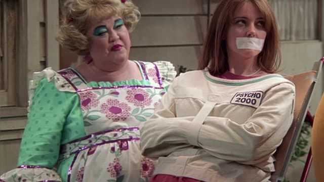 S06:E04 - Mimi's a Partner