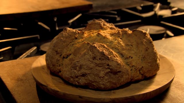 S01:E06 - Baking