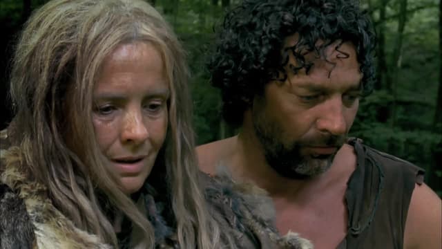 S01:E01 - Diferentes tribus, diferentes costumbres