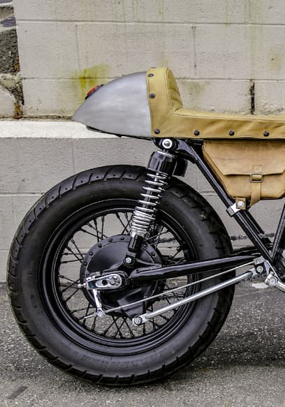 S01:E04 - Two Wheels at a Time poster
