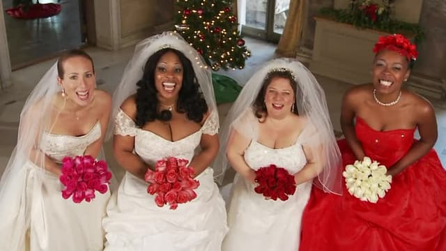 S07:E02 - Four Weddings Holiday Showdown